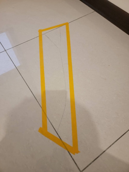 磁磚龜裂1